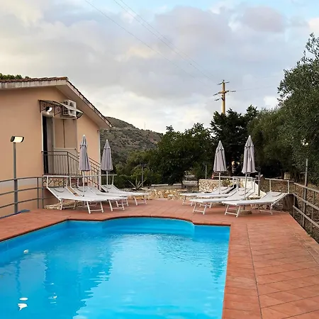 Con Piscina